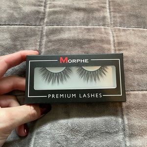 Morphe premium lashes - posh
